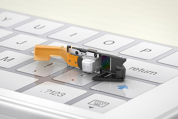 Größenvergleich Scanner mit Tastatur